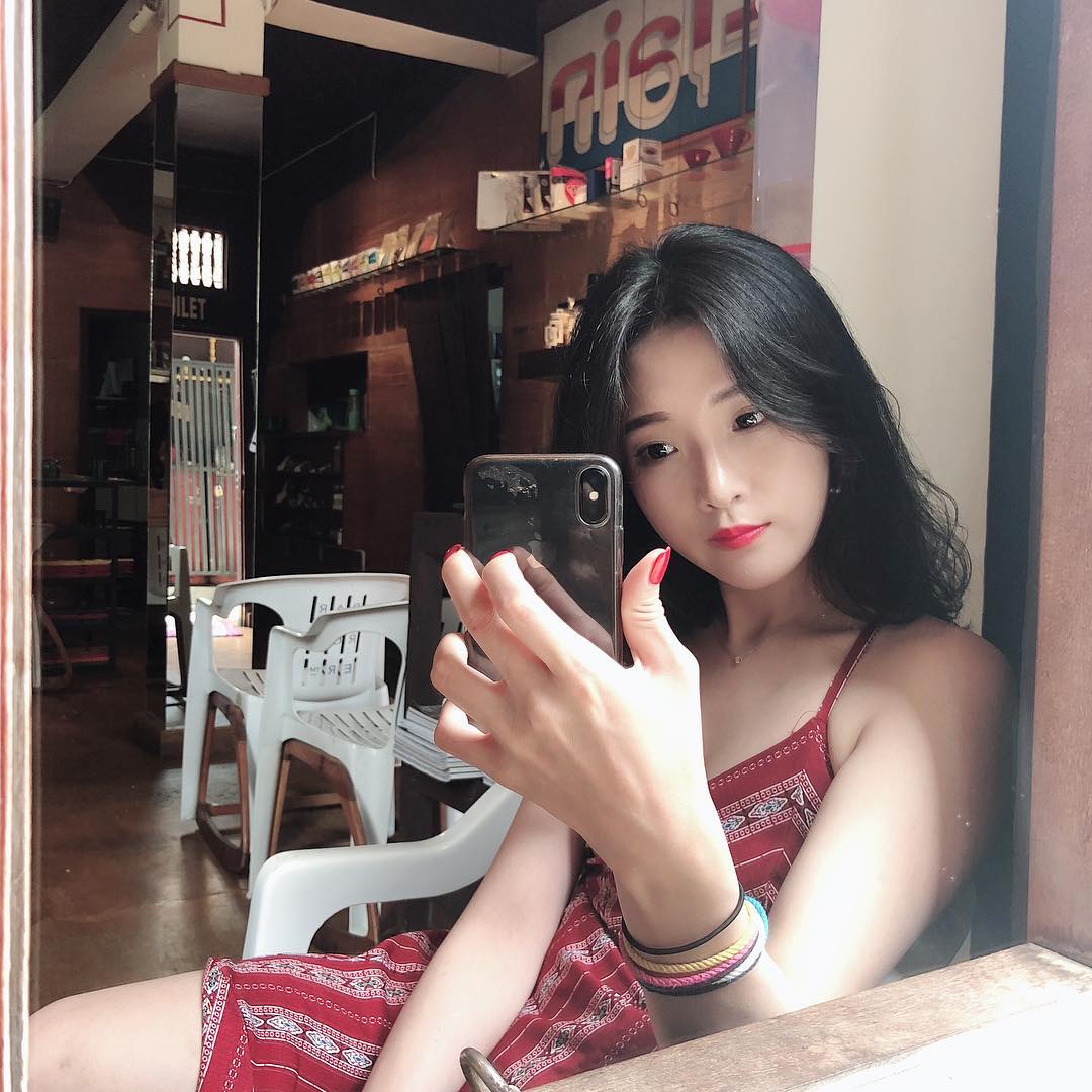 20 Referensi Tempat Makan di Bali Yang Letaknya Pinggir Pantai Atau Sawah Dengan View Bagus 2