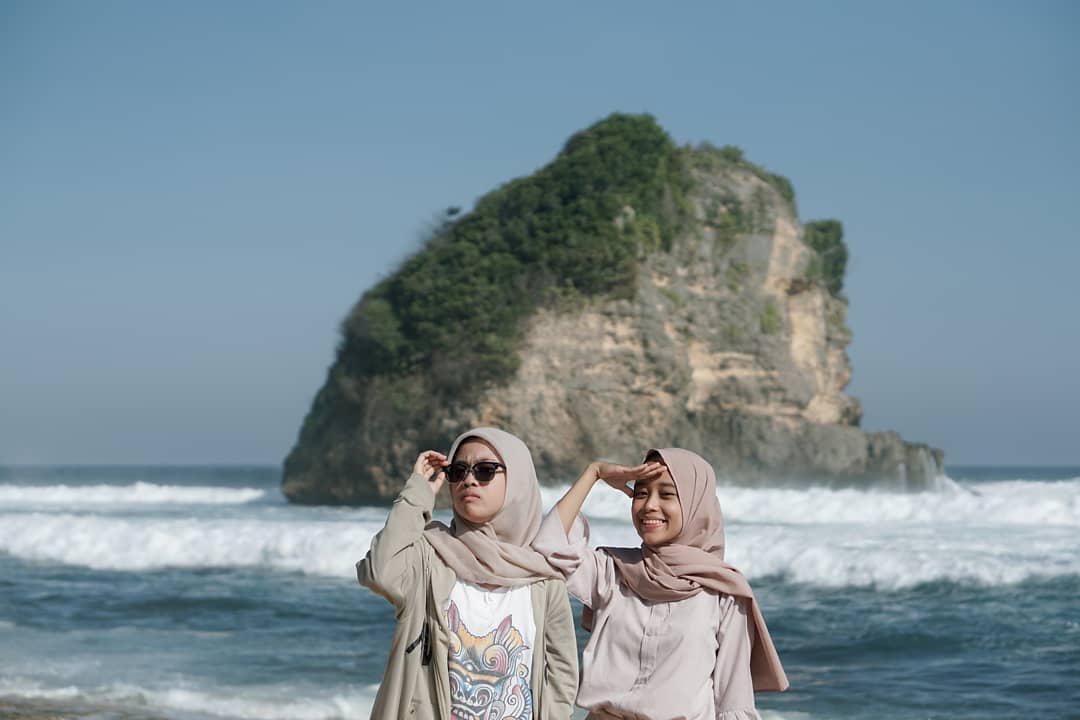 Potret Indahnya Pantai Batu Bengkung Lokasi di Malang dan Berapa Harga Tiket Masuknya? 7