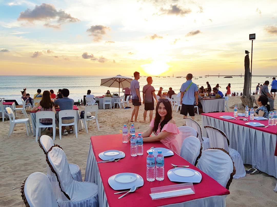 Keindahan Pantai Jimbaran Bali 8