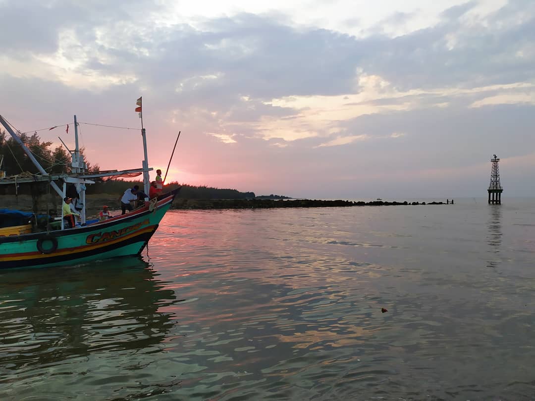 Bagaimana Kondisi Obyek Wisata Pantai Widuri Pemalang dan Berapa Harga Tiket Masuknya? 3 Bagaimana Kondisi Obyek Wisata Pantai Widuri Pemalang dan Berapa Harga Tiket Masuknya? 3