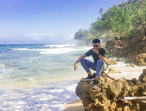 Pantai Pangi di Blitar Jawa Timur 3