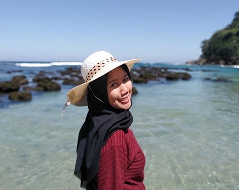 Pantai Pangi di Blitar Jawa Timur 5
