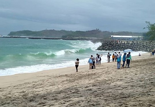 Kondisi Pantai Tambakrejo Blitar Saat ini Apa Sudah Buka dan Berapa Harga Tiket Masuknya? 4