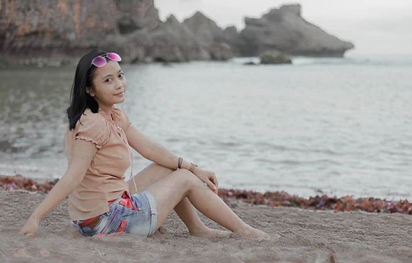 Pantai Ngrenehan Jogja 6