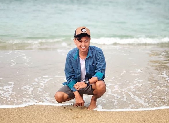 Pantai Pangi di Blitar Jawa Timur 8