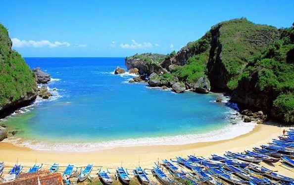 Pantai Ngrenehan Jogja 9