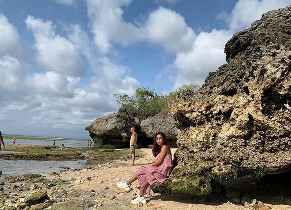 Pantai Padang Padang di Bali 1