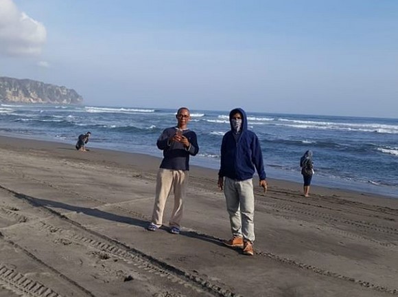 Pantai Parangkusumo Jogja 8