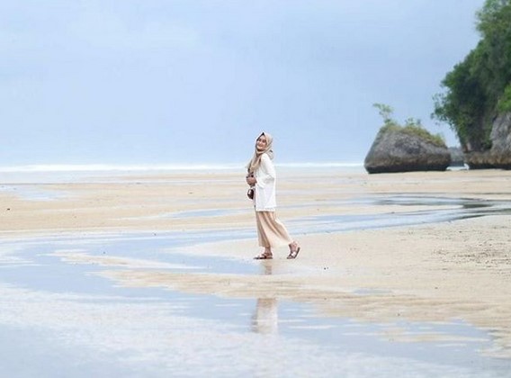 Pantai Clungup di Malang 8 Pantai Clungup di Malang 8