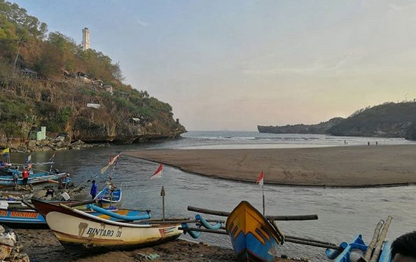 Keindahan Pantai Baron Jogja 3 Keindahan Pantai Baron Jogja 3