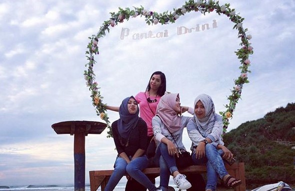 Jalan Menuju Lokasi Pantai Drini di Gunung Kidul Yogyakarta dan Berapa Harga Tiket Masuknya? 7