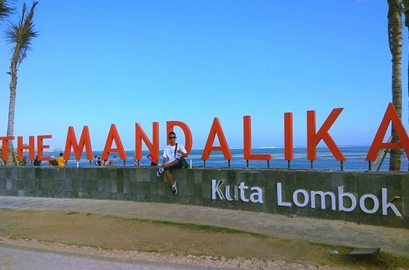 Lokasi Wisata Pantai Kuta di Lombok Tengah 10 Lokasi Wisata Pantai Kuta di Lombok Tengah 10