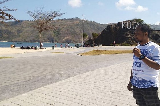 Lokasi Wisata Pantai Kuta di Lombok Tengah 2 Lokasi Wisata Pantai Kuta di Lombok Tengah 2