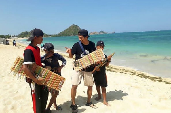 Lokasi Wisata Pantai Kuta di Lombok Tengah 6 Lokasi Wisata Pantai Kuta di Lombok Tengah 6