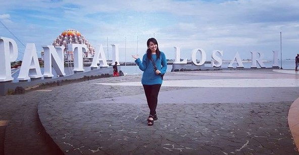 Pantai Losari Makassar, Sampai Malam Hari Pun Masih Ramai 4 Pantai Losari Makassar, Sampai Malam Hari Pun Masih Ramai 4