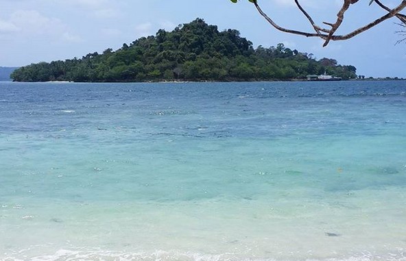 Potret Keindahan Wisata Pantai Pasir Putih di Lampung Selatan dan Berapa Tiket Masuknya? 3 Potret Keindahan Wisata Pantai Pasir Putih di Lampung Selatan dan Berapa Tiket Masuknya? 3