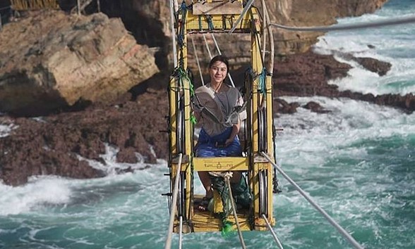 Berapa Harga Naik Gondola di Pantai Timang Jogja? 5