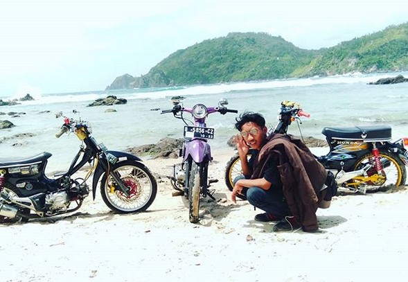 Pantai Wediombo Jogja, Surfing Disini Saja! 9