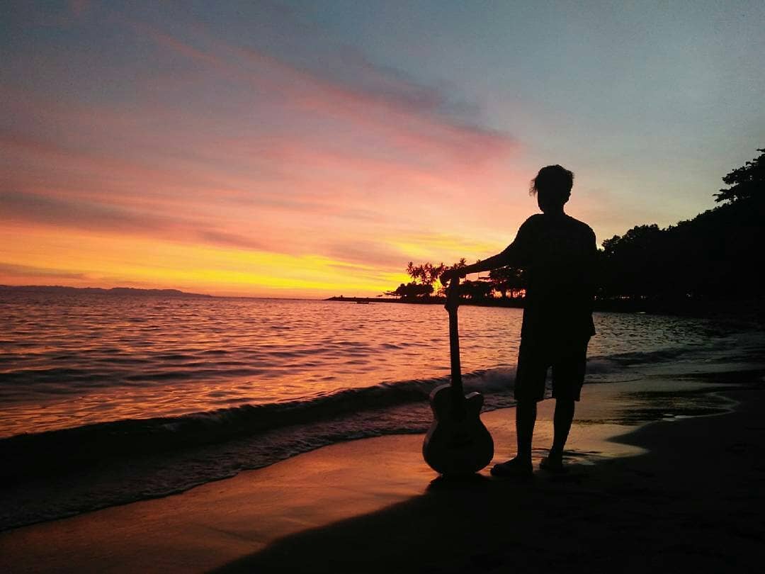 Keindahan Objek Wisata Pantai Senggigi Lombok 8 Keindahan Objek Wisata Pantai Senggigi Lombok 8