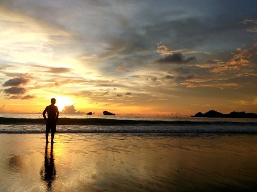 Wisata Pantai Bajul Mati Malang Jawa Timur 1 Wisata Pantai Bajul Mati Malang Jawa Timur 1