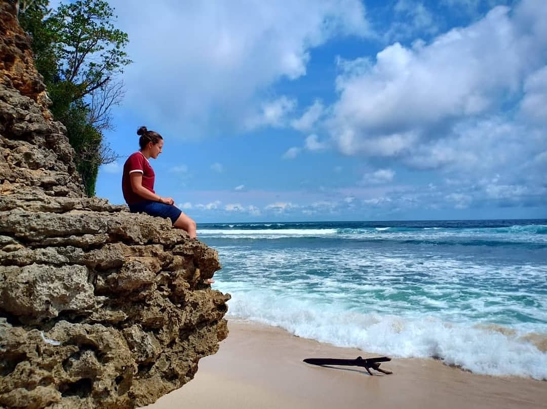 Akses Jalan Menuju Lokasi Wisata Pantai Sanggar Tulungagung dan Berapa Harga Tiketnya? 7 Akses Jalan Menuju Lokasi Wisata Pantai Sanggar Tulungagung dan Berapa Harga Tiketnya? 7