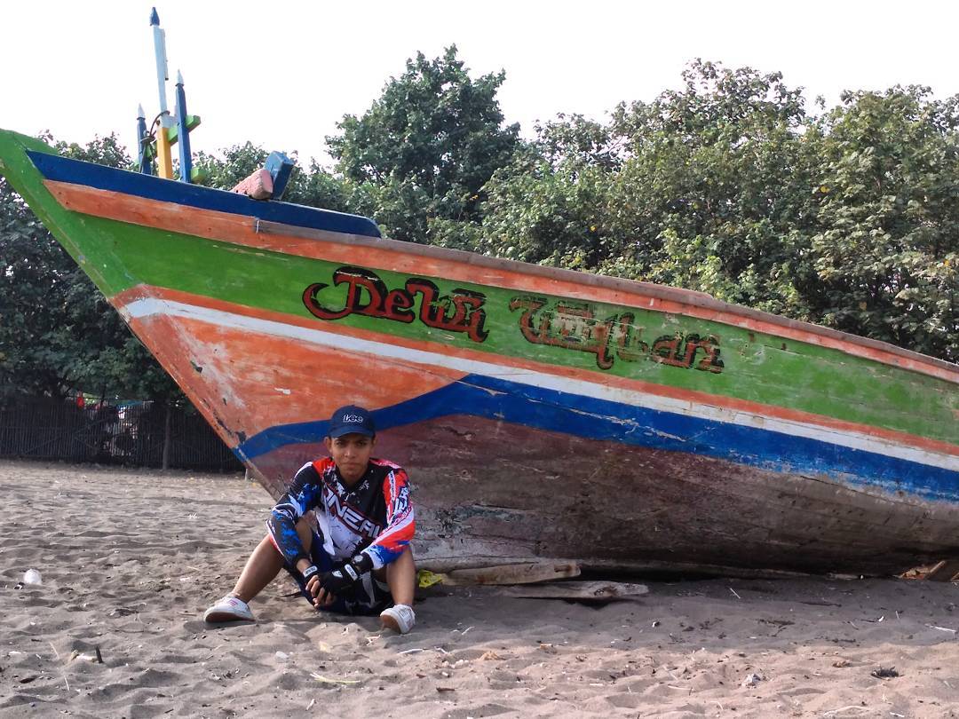 Mancing di Pantai Tanjung Pasir Tangerang 4