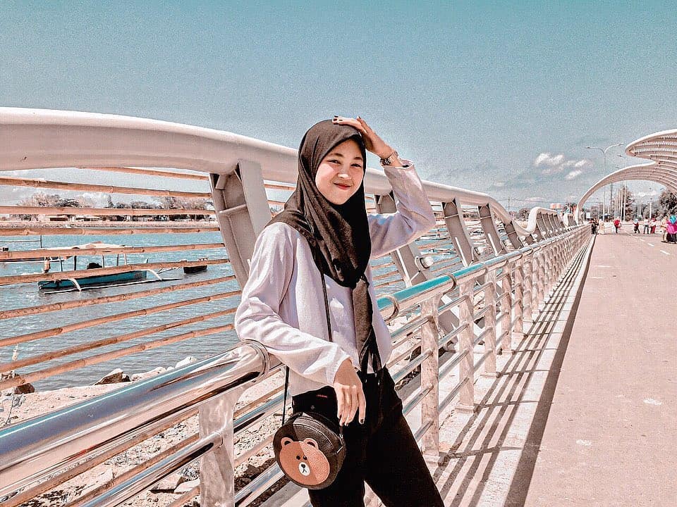 Pantai Boom Banyuwangi Yang Jembatannya Disebut Dion Wiyoko Seperti Helix Bridge Singapura 6 Pantai Boom Banyuwangi Yang Jembatannya Disebut Dion Wiyoko Seperti Helix Bridge Singapura 6