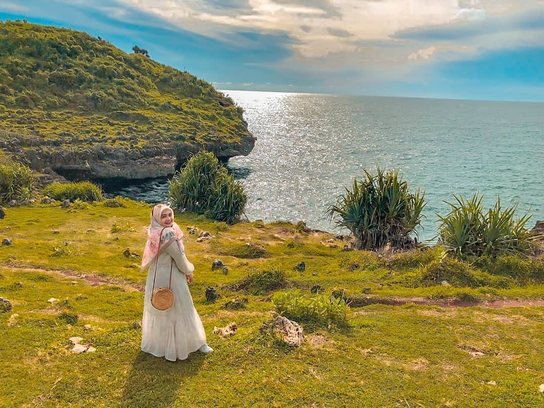 Menikmati Sunset di Pantai Kesirat Jogja dan Bagaimana Akses Jalan Menuju Lokasi? 1