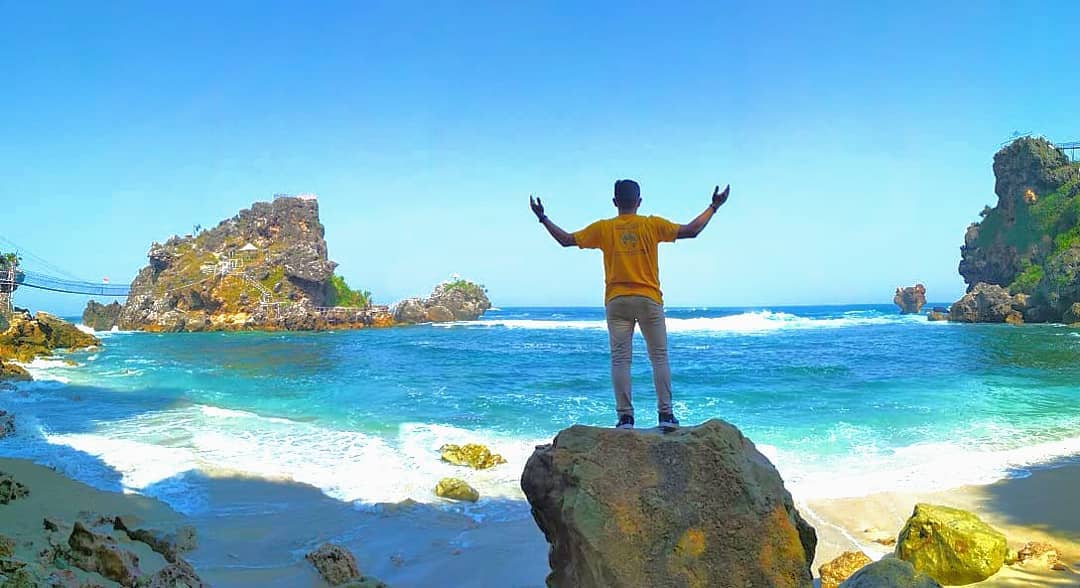 Berapa Biaya Snorkeling di Pantai Nglambor Jogja? 4