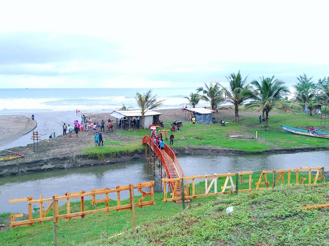 Pantai Bopong Kebumen Jawa Tengah 7