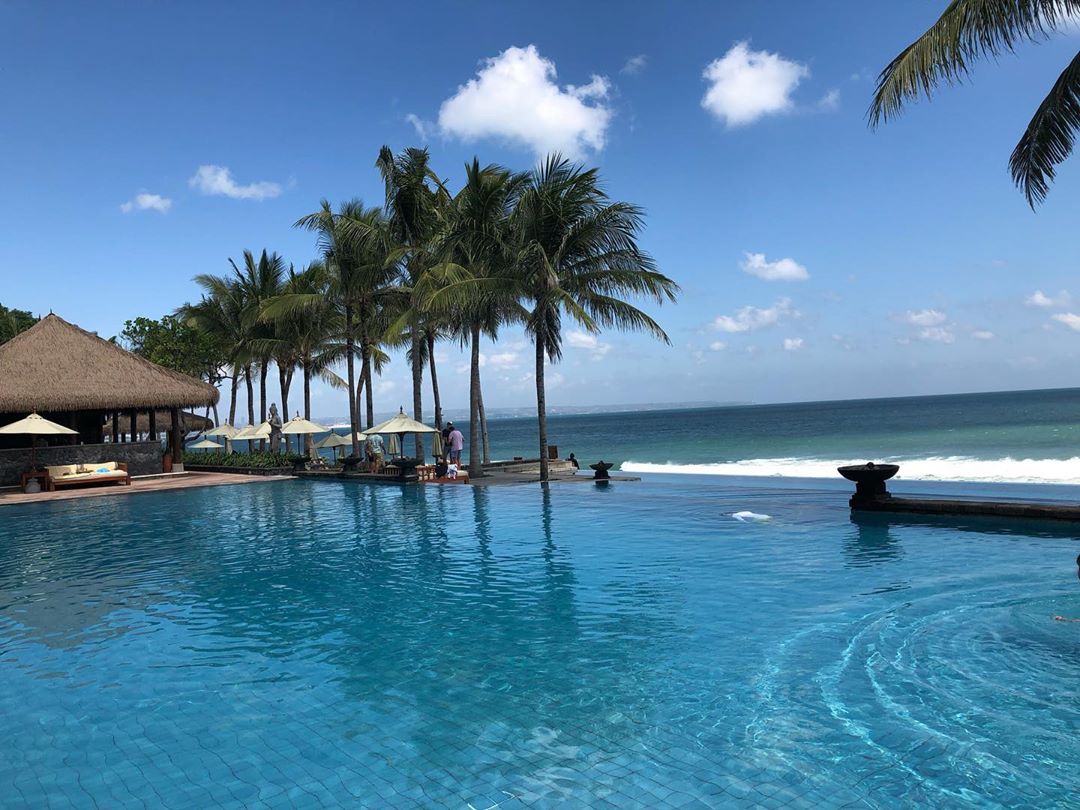 Pantai Legian Bali, Favorit Para Wisatawan 3