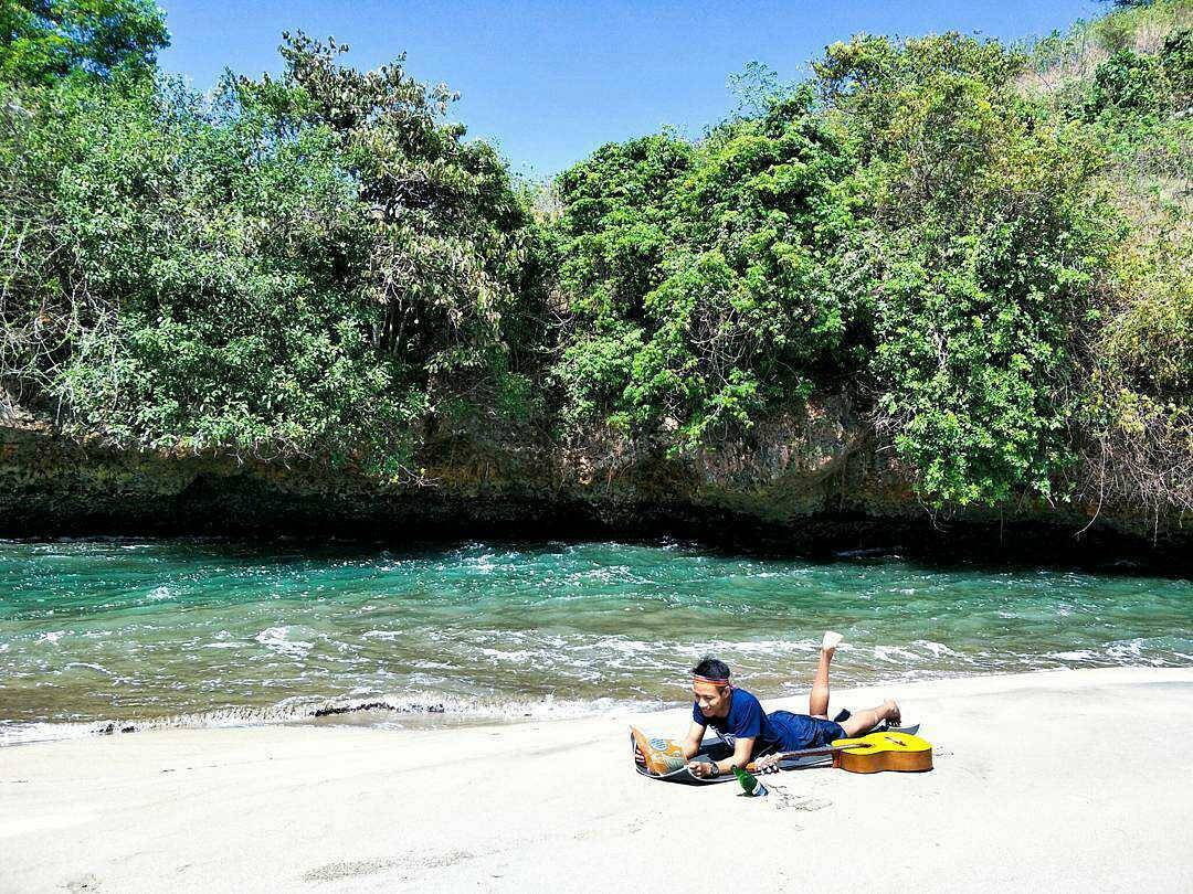 Buka Jam Berapa Lokasi Wisata Pantai Ungapan di Kabupaten Malang dan Harga Tiket Masuknya? 3 Buka Jam Berapa Lokasi Wisata Pantai Ungapan di Kabupaten Malang dan Harga Tiket Masuknya? 3