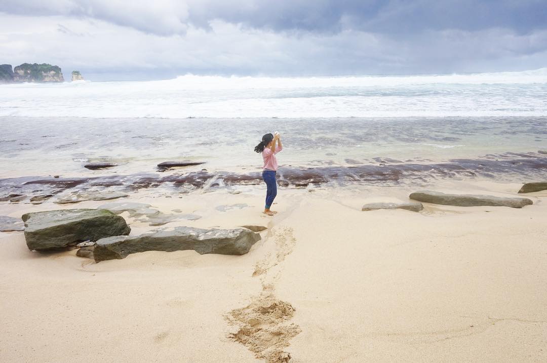 Akses Jalan Menuju Lokasi Wisata Pantai Sanggar Tulungagung dan Berapa Harga Tiketnya? 3 Akses Jalan Menuju Lokasi Wisata Pantai Sanggar Tulungagung dan Berapa Harga Tiketnya? 3