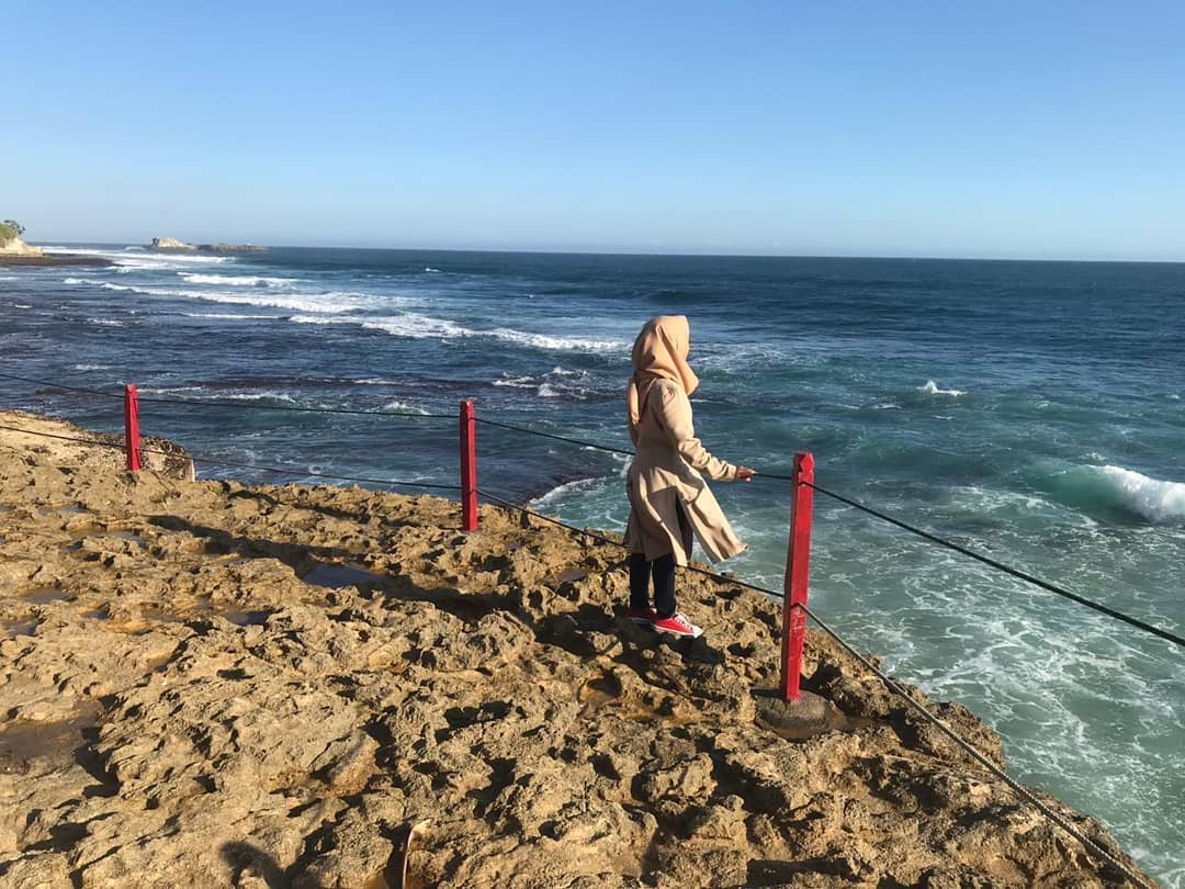 Beberapa Potret Keindahan Pantai Banyu Tibo di Pacitan, Apakah Sudah Buka Atau Masih Ditutup? 6 Beberapa Potret Keindahan Pantai Banyu Tibo di Pacitan, Apakah Sudah Buka Atau Masih Ditutup? 6