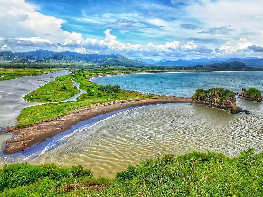 Jalan Menuju Lokasi Pantai Payangan Jember 1 Jalan Menuju Lokasi Pantai Payangan Jember 1