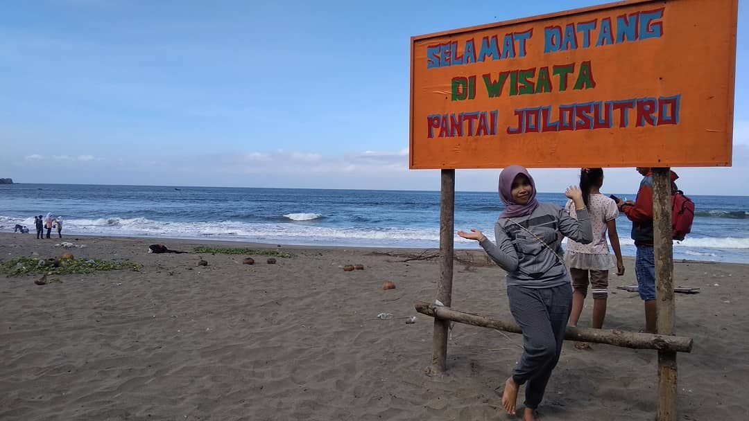 Pantai Jolosutro Blitar Jawa Timur, dan Berapa Harga Tiket Masuknya dan Buka Atau Tutup? 1