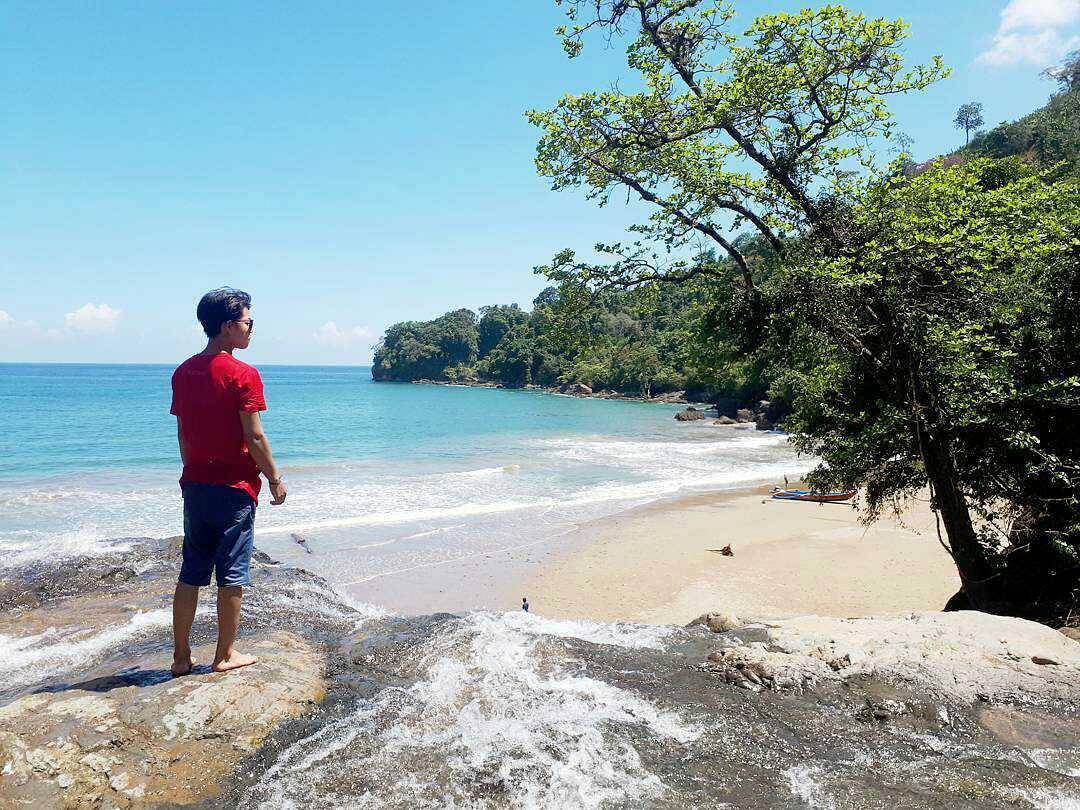 Pantai Banyu Anjlok Malang, Adakah Fasilitas Snorkeling dan Berapa Harga Tiket Masuknya? 6