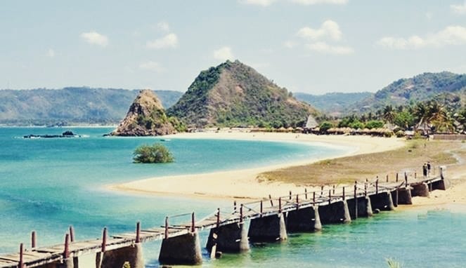Keindahan Objek Wisata Pantai Senggigi Lombok 3 Keindahan Objek Wisata Pantai Senggigi Lombok 3