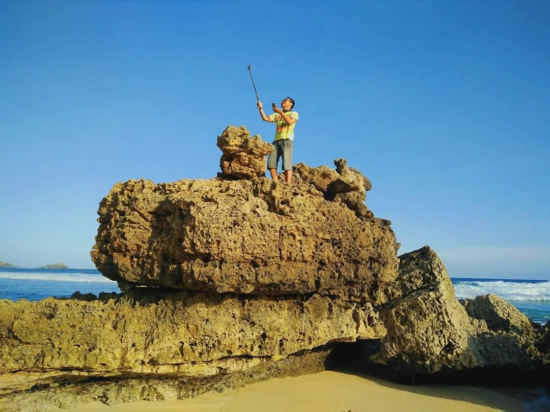 Bagaimana Akses Jalan Menuju Lokasi Pantai Selok Malang dan Berapa Harga Tiket Masuknya? 3 Bagaimana Akses Jalan Menuju Lokasi Pantai Selok Malang dan Berapa Harga Tiket Masuknya? 3