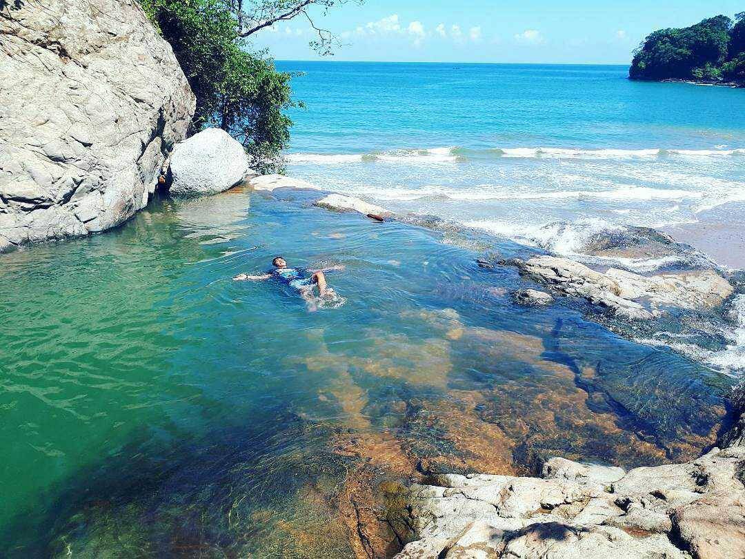 Pantai Banyu Anjlok Malang, Adakah Fasilitas Snorkeling dan Berapa Harga Tiket Masuknya? 4