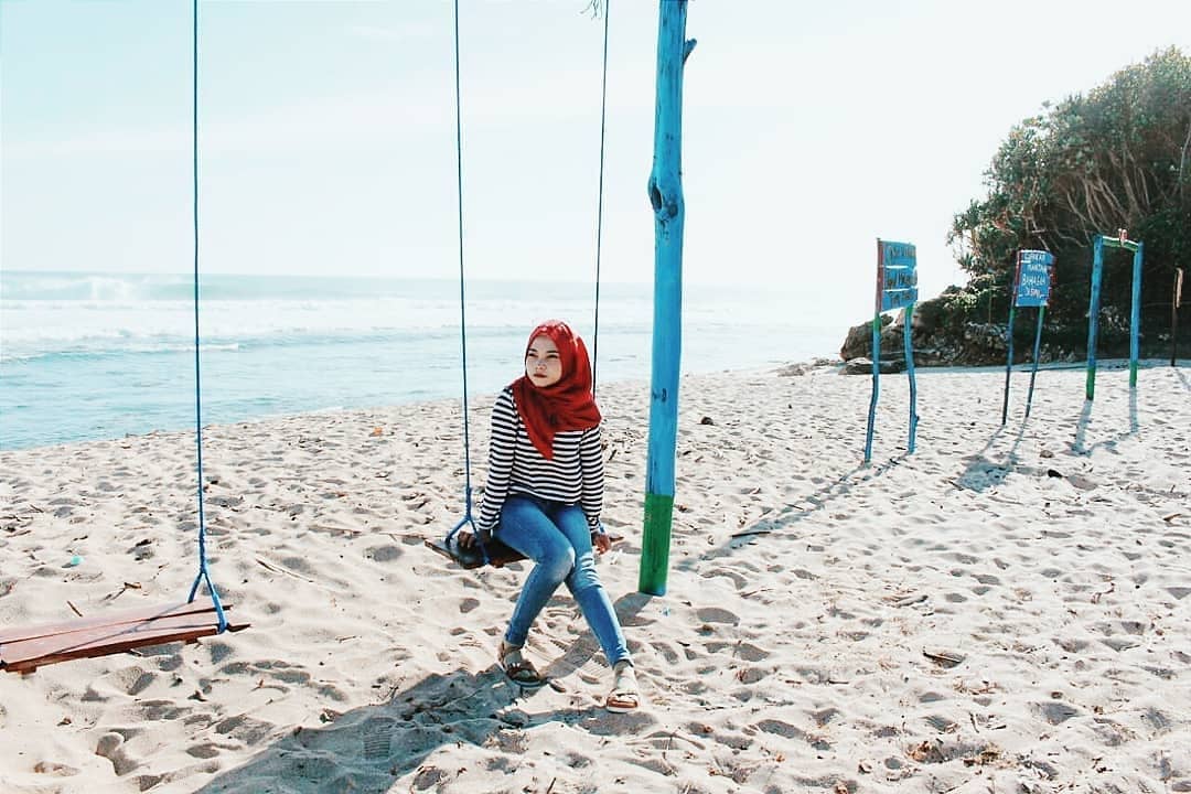 Bagaimana Akses Jalan Menuju Lokasi Wisata Pantai Molang di Pucang Laban Tulungagung 9 Bagaimana Akses Jalan Menuju Lokasi Wisata Pantai Molang di Pucang Laban Tulungagung 9