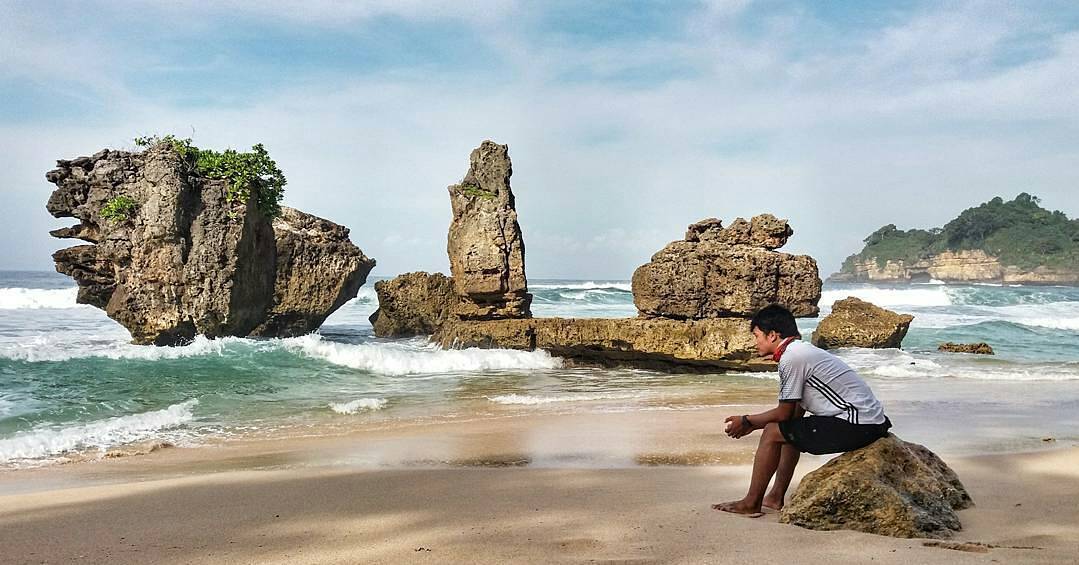 Bagaimana Akses Jalan Menuju Lokasi Pantai Selok Malang dan Berapa Harga Tiket Masuknya? 4 Bagaimana Akses Jalan Menuju Lokasi Pantai Selok Malang dan Berapa Harga Tiket Masuknya? 4