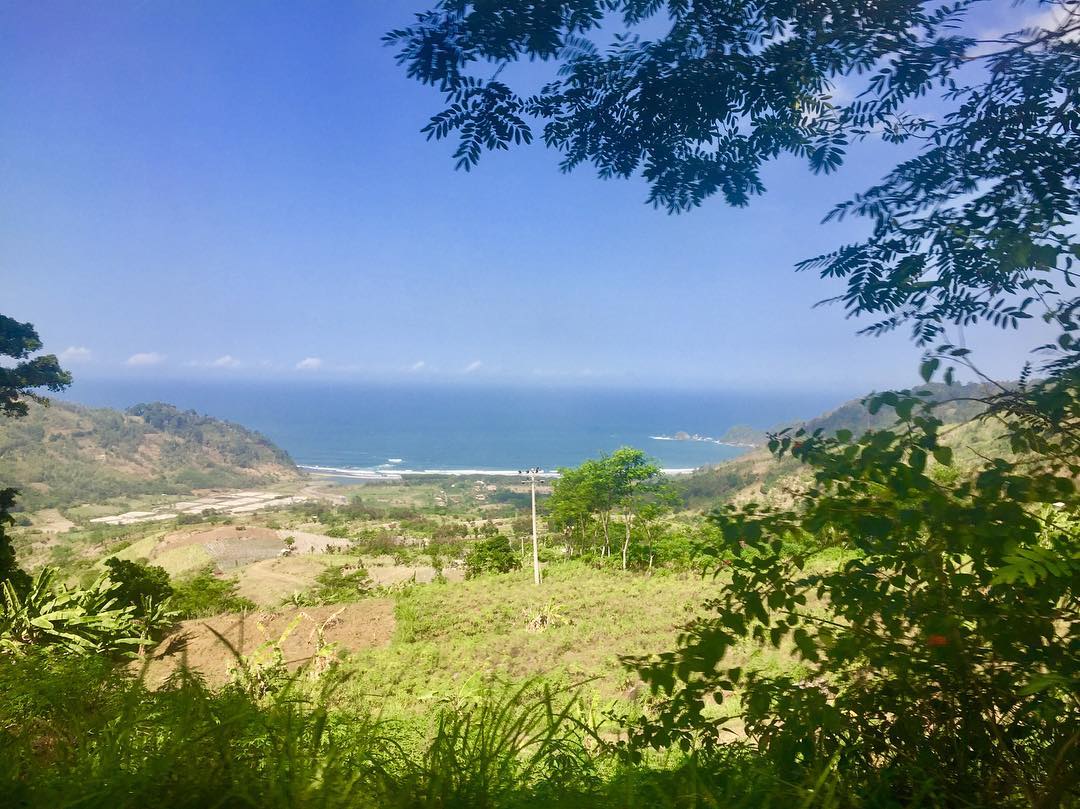 Pantai Jolosutro Blitar Jawa Timur, dan Berapa Harga Tiket Masuknya dan Buka Atau Tutup? 5