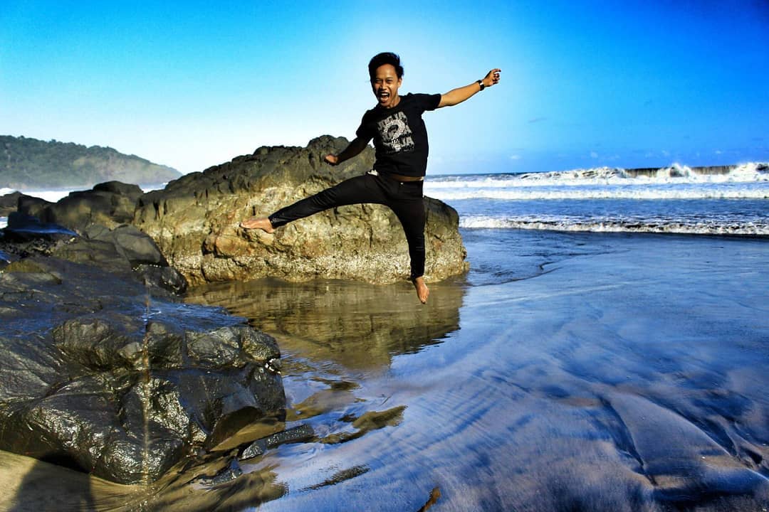 Pantai Jolosutro Blitar Jawa Timur, dan Berapa Harga Tiket Masuknya dan Buka Atau Tutup? 9