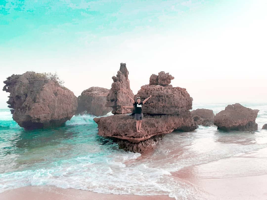 Bagaimana Akses Jalan Menuju Lokasi Pantai Selok Malang dan Berapa Harga Tiket Masuknya? 9 Bagaimana Akses Jalan Menuju Lokasi Pantai Selok Malang dan Berapa Harga Tiket Masuknya? 9