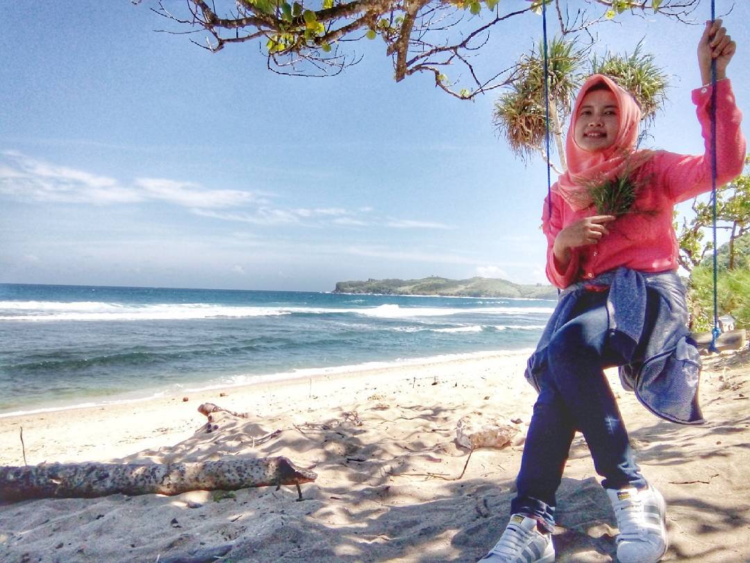 Pantai Gondo Mayit Blitar 9