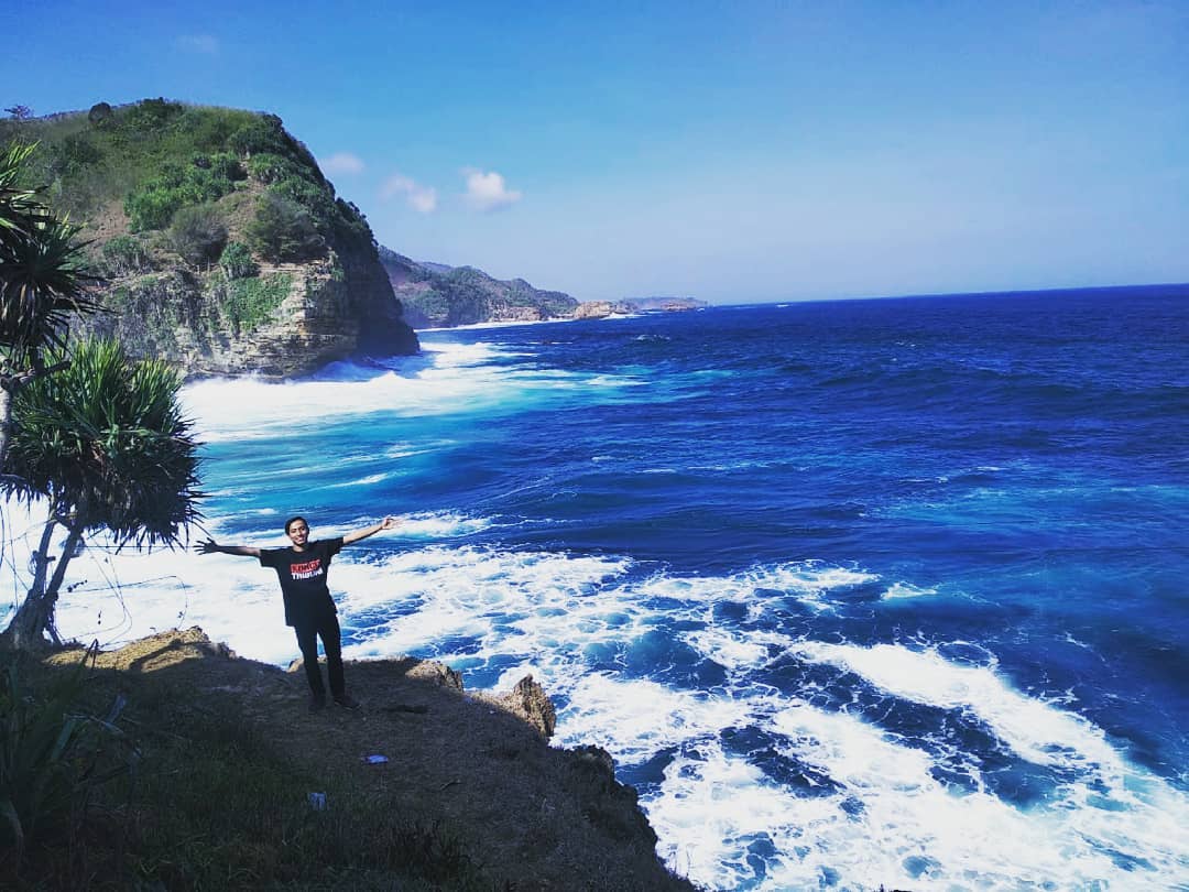 Berapa Biaya Snorkeling di Pantai Nglambor Jogja? 1