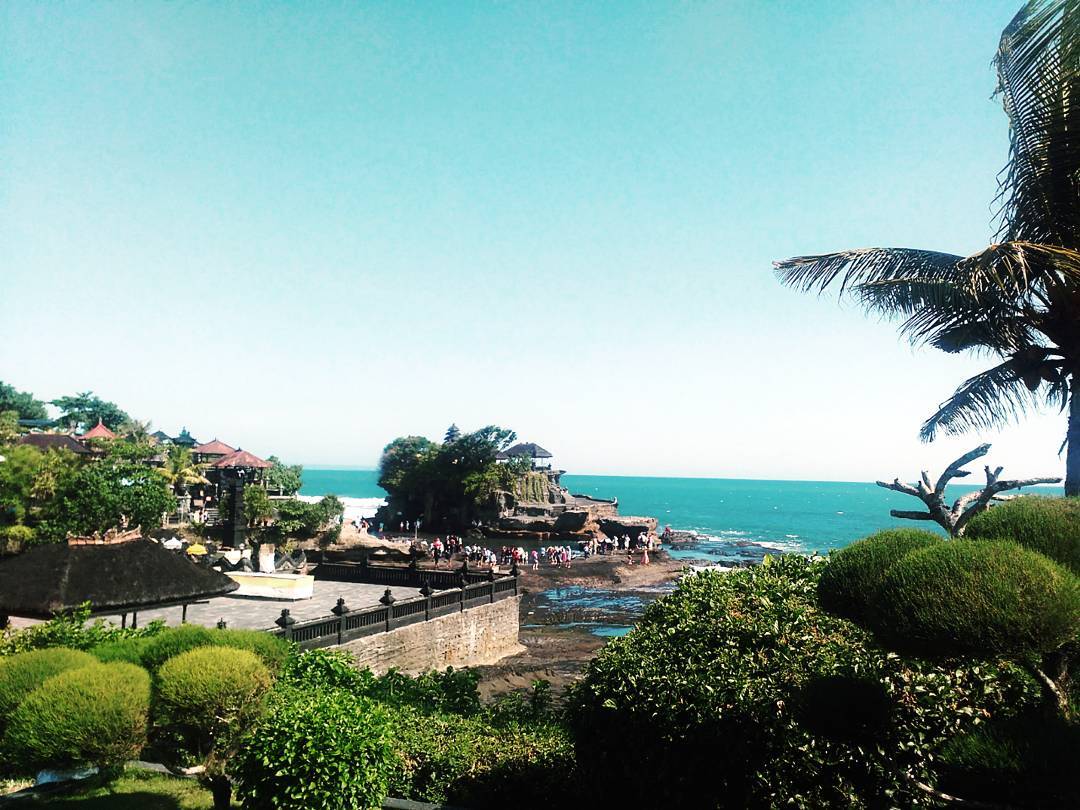 Pantai Tanah Lot Bali 8