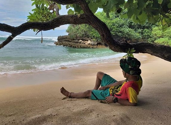 Pantai Kedung Celeng Malang 10 Pantai Kedung Celeng Malang 10