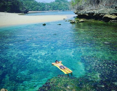 Pantai Kedung Celeng Malang 2 Pantai Kedung Celeng Malang 2